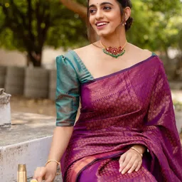 RUNAYA NX Woven Design Zari Pure Silk Banarasi Saree image 4