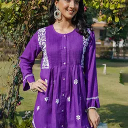 HOUSE OF KARI Floral Embroidered Round Neck Chikankari Pure Cotton Short Kurta-picture-23