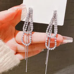 FIMBUL Silver-Plated Rhinestone Studded Teardrop Shaped Drop Earrings-image-44