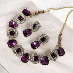 Women Click Set Of 2 Stone-Studded Jewellery Set image 5