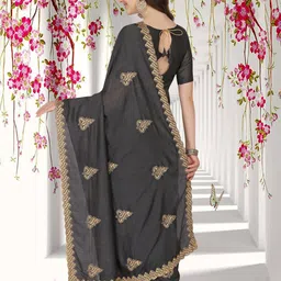 DIVASTRI Floral Embroidered Saree image 3