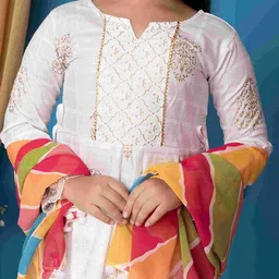 BARKAT DESIGNING PLANET Girls Floral Pleated Gotta Patti Kurta With Palazzo & Dupatta image 5