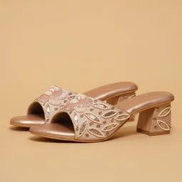ERIDANI Embellished Ethnic Block Sandals-picture-26