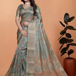 DIVASTRI Floral Zari Silk Blend Banarasi Saree image 5