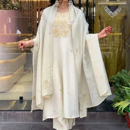 Siya Fashion Women Ethnic Motifs Embroidered Kurta with Trousers & Dupatta-picture-16
