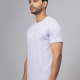 JADE BLUE Men Solid Round Neck Cotton Slim Fit T-shirt image 3