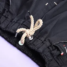 V-Mart Boys Applique Long Sleeves T-shirt With Trousers image 4