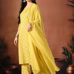 Anouk Women Printed Regular Pure Cotton Kurta with Trousers & With Dupatta image 2