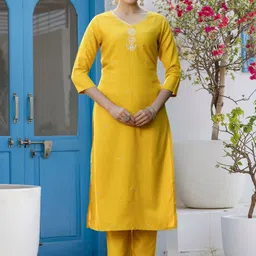 Navlik Women Floral Embroidered Kurta with Trousers & Dupatta-image-41
