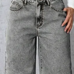 M MODDY Women Comfort High-Rise Light Fade Jeans image 2