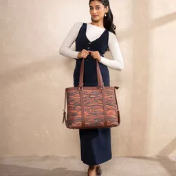 ZOUK Women Printed Structured Shoulder Bag-image-22