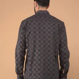 Crimsoune Club Men Classic Spread Collar Checked Cotton Casual Shirt image 4