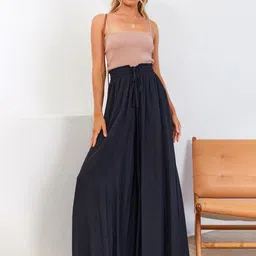 Outzidr Women Classic Low-Rise Pleated Trousers-picture-23