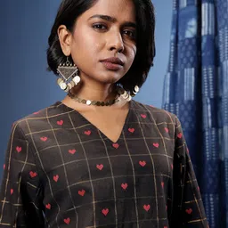 Taavi Nagri - Woven Festive Geometric Woven Design V-Neck Kurti image 2