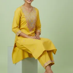 AUTUMN LANE Round Neck Embroidered Top With Trouser Co-Ords image 4