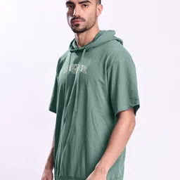 Bene Kleed Men Green Half Sleeve Relax Fit Hooded Lightweight Sweatshirt image 3