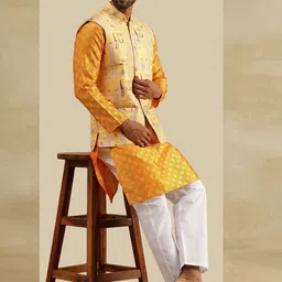 SOJANYA Geometric Embroidered Mandarin Collar Straight Kurta With Pyjamas & Nehru Jacket image 5