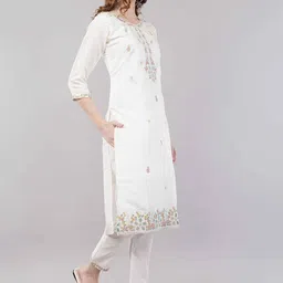 JIDI FASHION Women Floral Embroidered Kurta with Trousers & Dupatta image 4