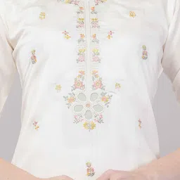 JIDI FASHION Women Floral Embroidered Kurta with Trousers & Dupatta image 5
