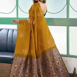 VASTRAAVEDAA Ethnic Motifs Woven Design Zari Banarasi Saree with Blouse Piece image 4