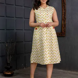 HERE&NOW Floral Printed Shirt Collar Sleeveless Cotton Kurta-picture-24