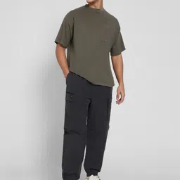 AMERICAN EAGLE OUTFITTERS Men Solid Round Neck Cotton Oversized T-shirt image 5