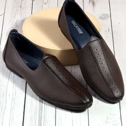 WALKWAY by Metro Men Textured Round Toe Slip-On Ethnic Mojaris-image-68