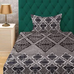 KLOTTHE Brown Geometric Woollen 300 TC Fitted Single Bedsheet & Pillow Covers-89 x 60 Inch image 5