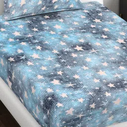 Myntra Elegant Homes Blue & Black Printed 300TC Woolen Single Bedsheet Set 2.20 m x 1.50 m image 2