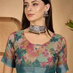 Sangria Floral Digital Printed Zari Border Belted Saree With Blouse Piece image 5