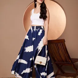 OTABU Women Printed Flared Palazzos image 3