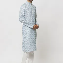 Arihant Rai Sinha Men Printed Regular Pure Cotton Kurta with Churidar image 3
