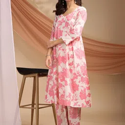 DIVASTRI Women Floral Printed Regular Pure Cotton Kurta with Trousers-picture-29