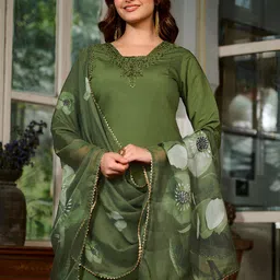 J.KANJI Women Thread Work Straight Kurta with Trousers & Dupatta image 5