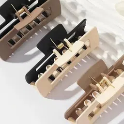 MATRA Women Set of 4 Claw Clip image 4