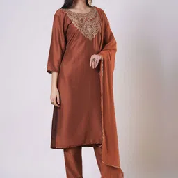 DIVASTRI Women Embroidered Regular Thread Work Kurta with Trousers & With Dupatta-picture-32
