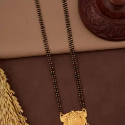 VEMISHTI Gold-Plated Mangalsutra image 3