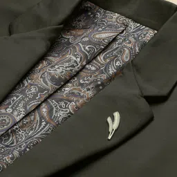 SHOWOFF Slim-Fit Cotton Single Breasted Blazer image 2