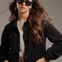 Vero Moda Lightweight Quilted Jacket image 2