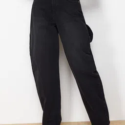 Trendyol Women Clean Look No Fade Dark Shade High-Rise Mom Fit Jeans-picture-17