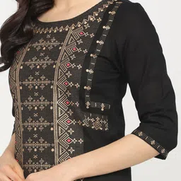 Vishudh Women Black & Beige Geometric Printed Kurta image 4
