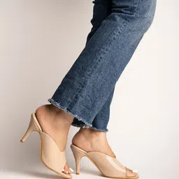 Shoetopia Girls Textured Open Toe Slim Heels-picture-32