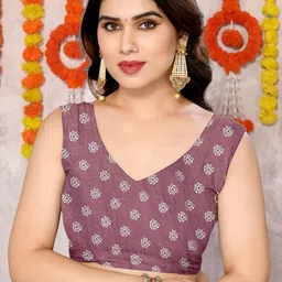 KALINI Floral Printed Saree image 3