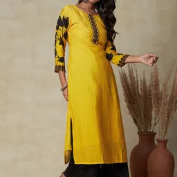 FASHOR Ethnic Motifs Embroidered Sequined Kurta image 3