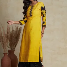 FASHOR Ethnic Motifs Embroidered Sequined Kurta image 4