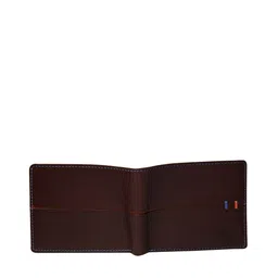 Style Shoes Men Textured RFID Leather Two Fold Wallet image 4