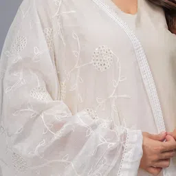 Stylum Floral Embroidered Chanderi Dupatta image 2
