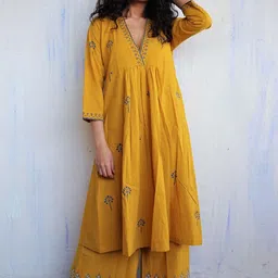 Anni Designer Women Printed Regular Kurta with Palazzos-image-58