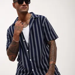 SHOWOFF Men Comfort Opaque Striped Casual Shirt-image-69