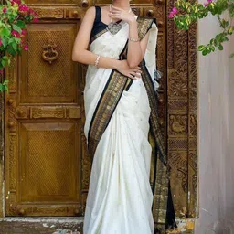 clotheva Woven Design Silk Blend Saree-picture-17